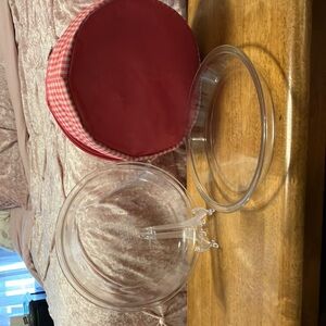 Older PYREX. 3 pc set.  2  9”-2” glass pie dishes. Very good condition n